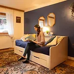 Cozy In Sunny Village Apartamento