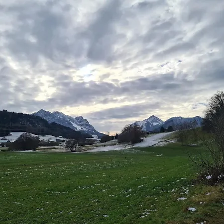 Cozy In Sunny Village *